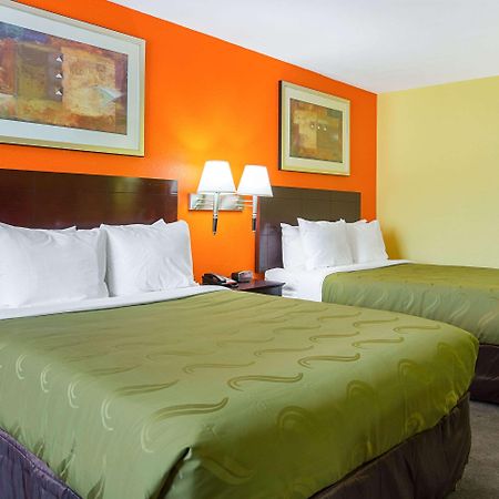 Quality Inn Carthage Екстер'єр фото