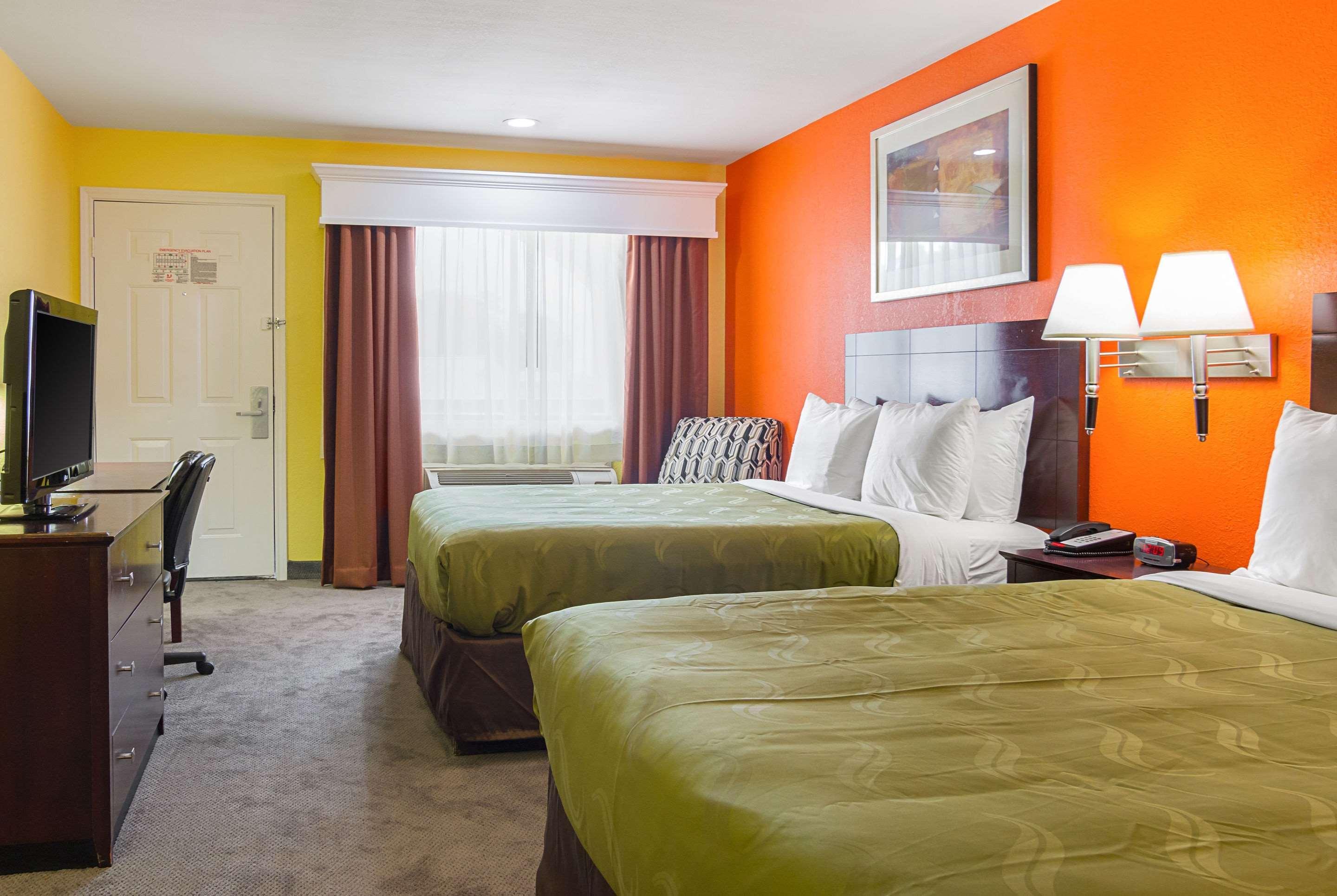 Quality Inn Carthage Екстер'єр фото