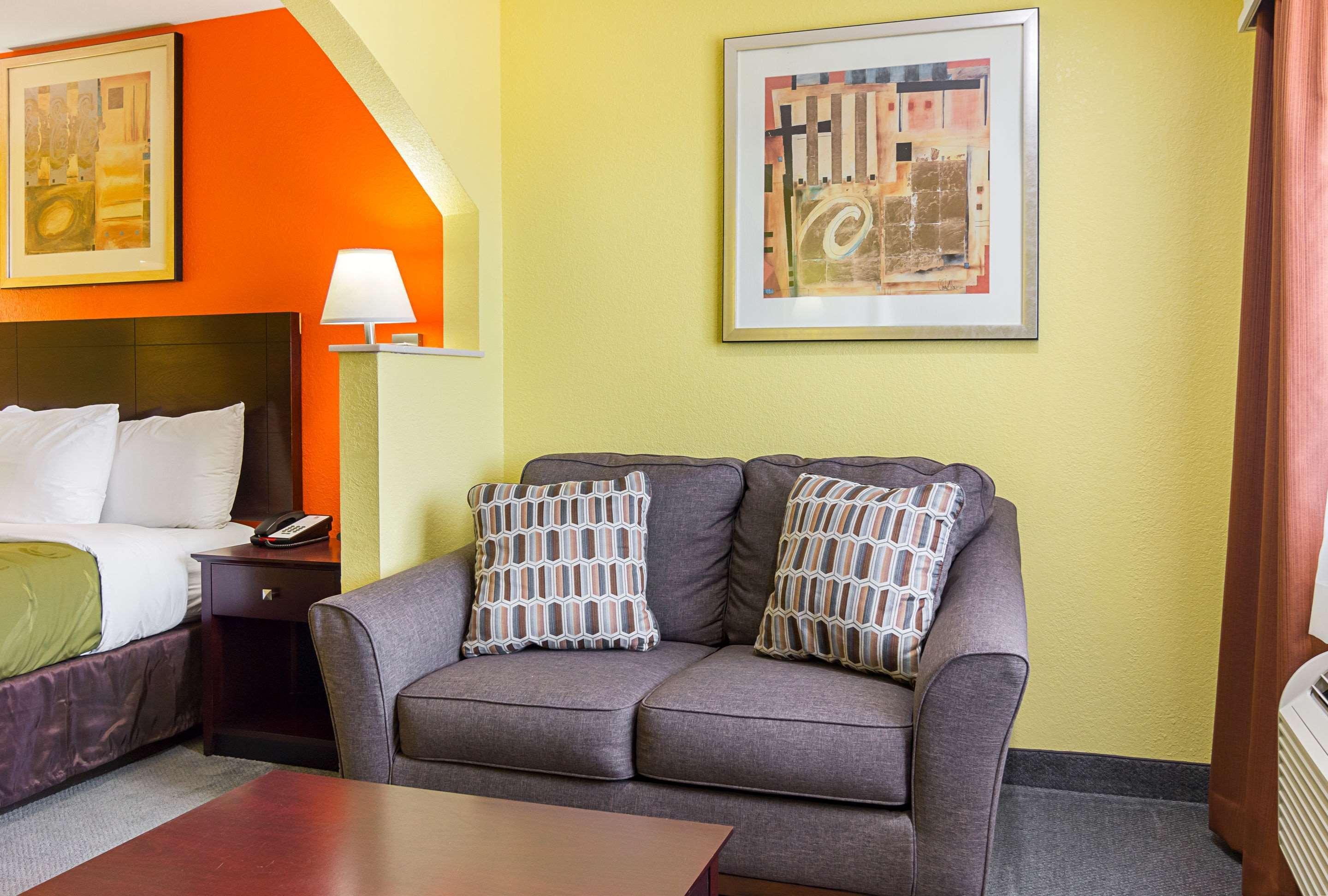 Quality Inn Carthage Екстер'єр фото