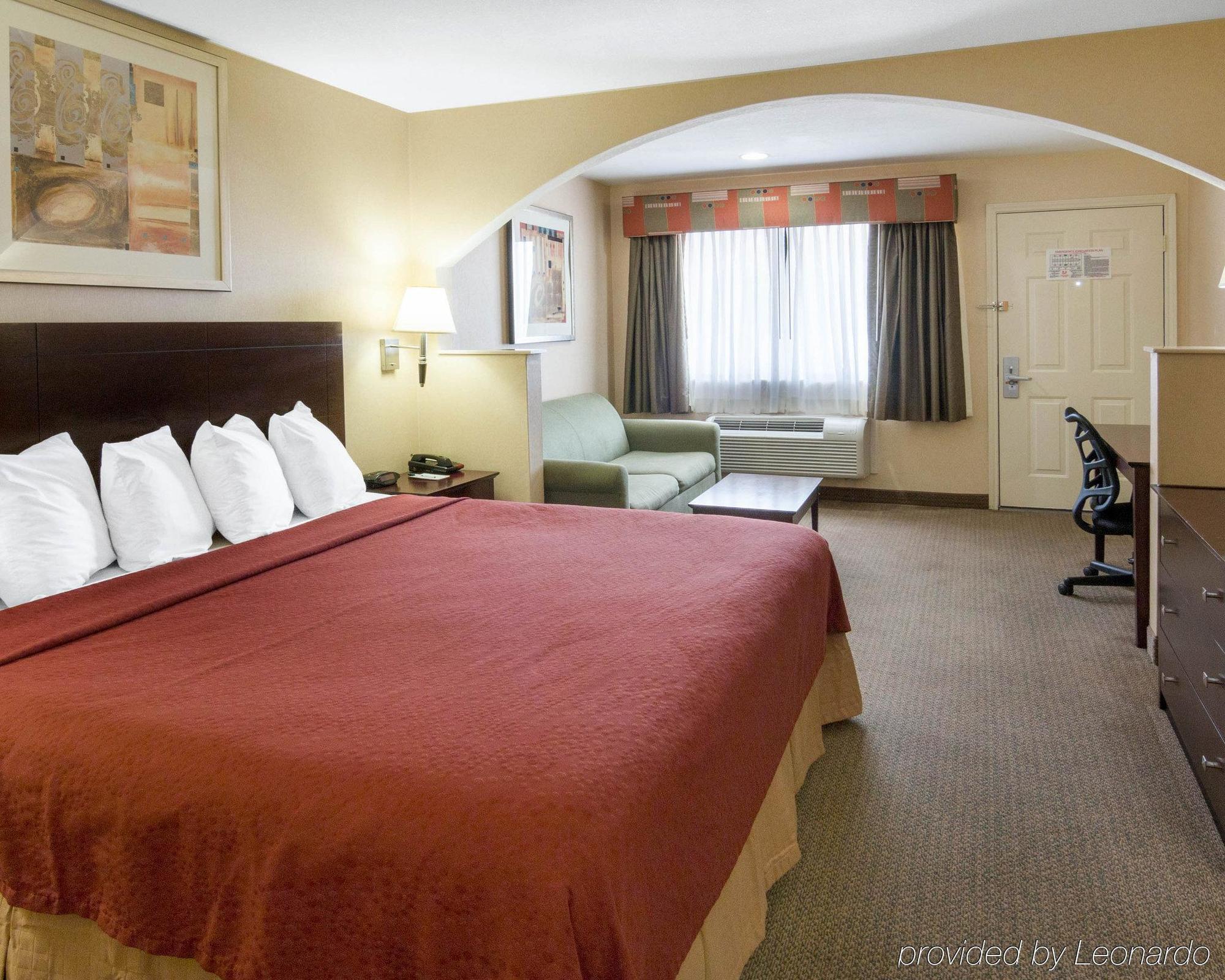 Quality Inn Carthage Екстер'єр фото