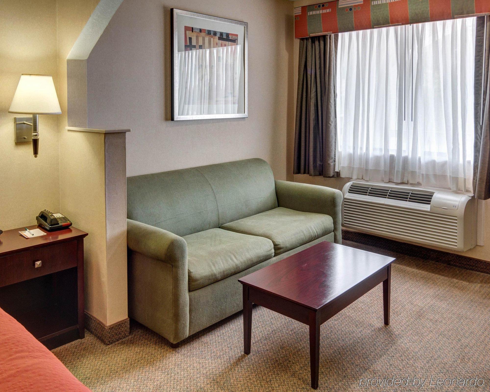 Quality Inn Carthage Екстер'єр фото