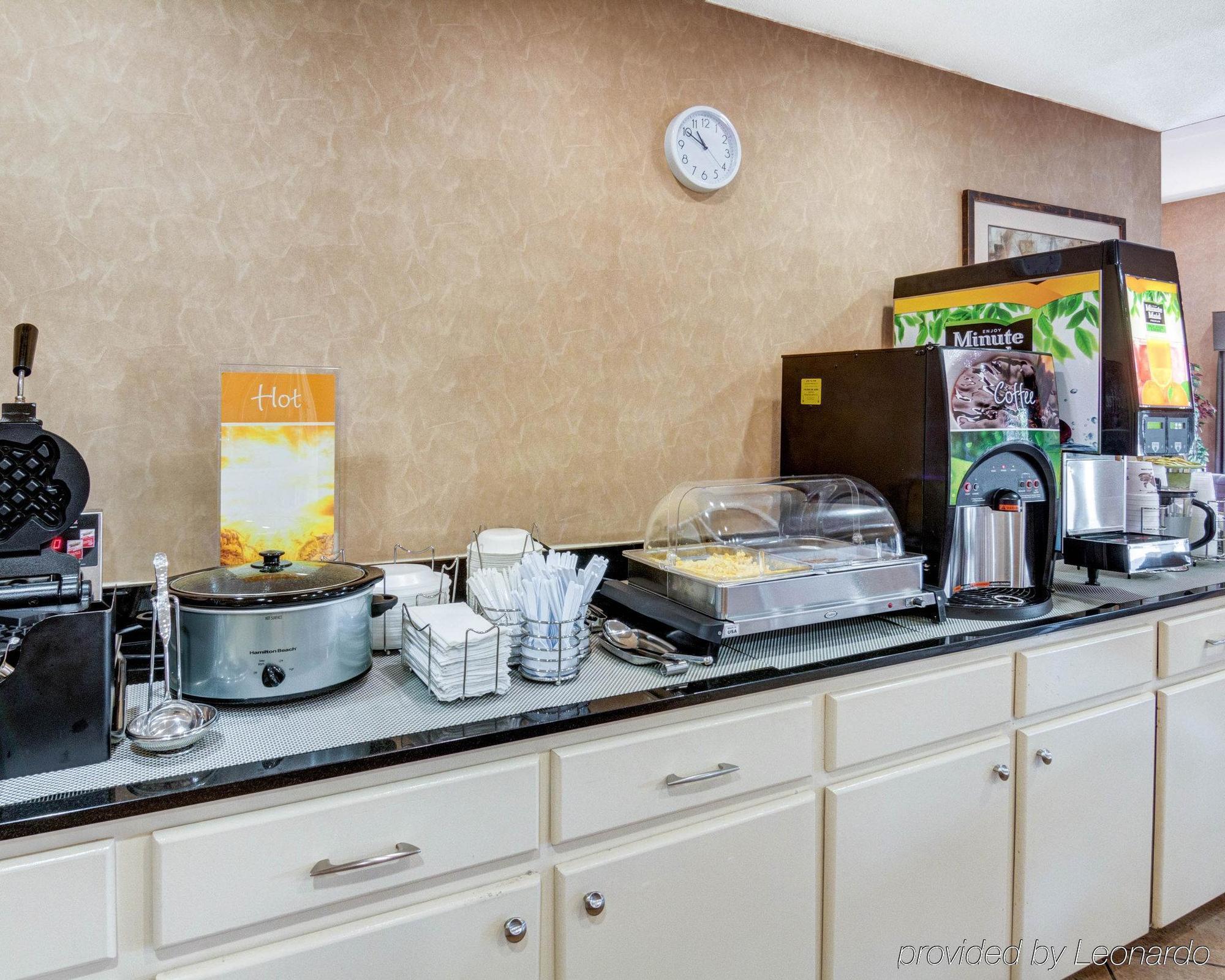 Quality Inn Carthage Екстер'єр фото