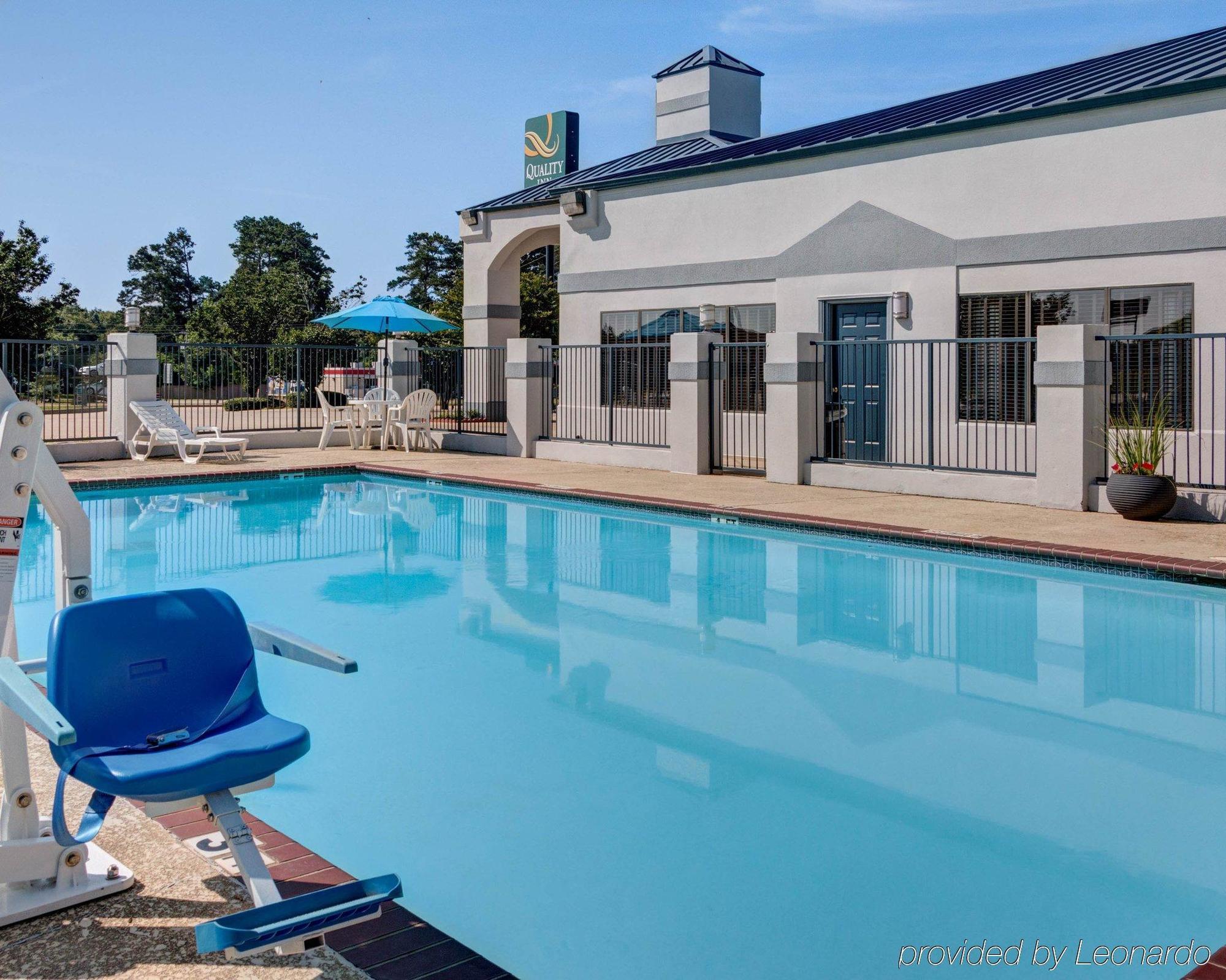 Quality Inn Carthage Екстер'єр фото