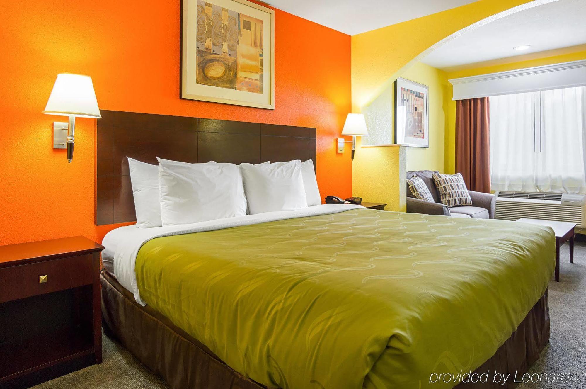 Quality Inn Carthage Екстер'єр фото
