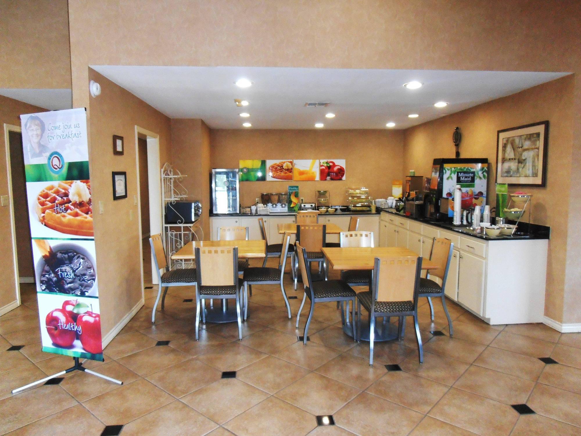Quality Inn Carthage Екстер'єр фото